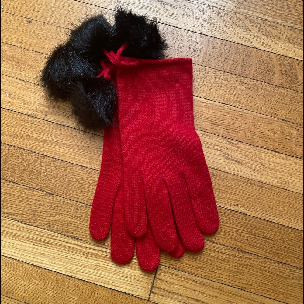 Portolano Red Gloves with Bow and Faux Fur Poms One Size